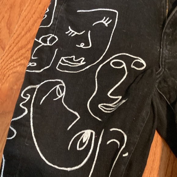 Hand painted white face drawing Matisse Picasso style on black American Eagle 10 - Picture 2 of 10
